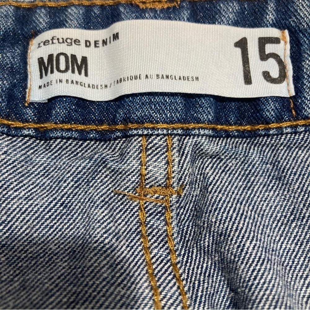 REFUGE DENIM Sz 15 Mom Style Super High Rise Mid-Wash Jeans - Picture 8 of 11